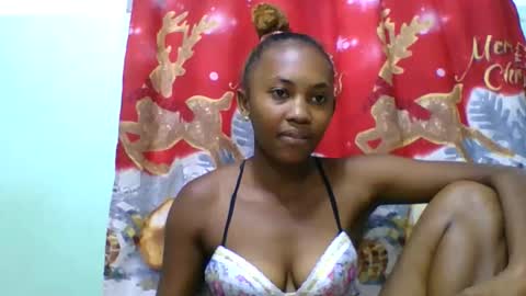 lucie196645 online show from June 7, 5:33 am
