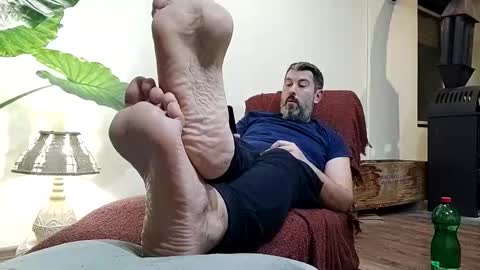 Snapshot of lucifergotharder chatting on December 5, 4:14 pm Lucifergotharder online show from December 5, 4:14 pm