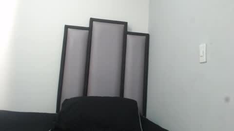 Snapshot of luciferr_66 chatting on December 3, 12:03 pm luciferr_66 online show from December 3, 12:03 pm