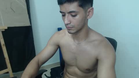 Snapshot of lucifferr_ chatting on March 1, 3:43 am leonel online show from March 1, 3:43 am