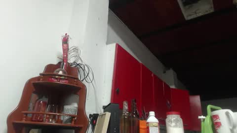 Snapshot of lucifferr_ chatting on October 19, 10:43 pm leonel online show from October 19, 10:43 pm