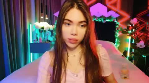 MimiFors online show from September 17, 3:46 pm