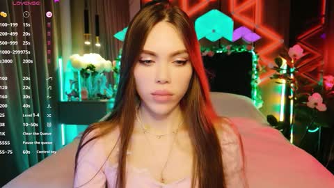 MimiFors online show from October 10, 4:50 pm