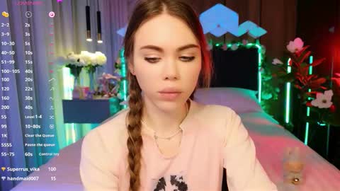 MimiFors online show from November 24, 4:40 pm