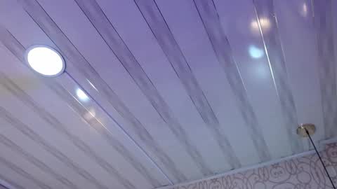 Snapshot of lucigh_ chatting on November 5, 8:09 pm Luci online show from November 5, 8:09 pm