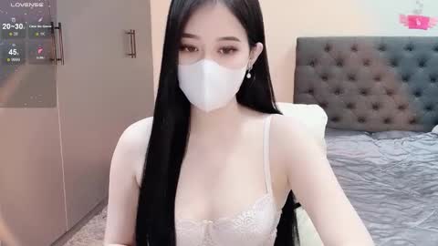 lucii04 online show from January 12, 4:34 pm