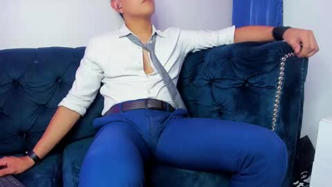 Snapshot of lucii_fer_ chatting on February 14, 5:46 pm Leo online show from February 14, 5:46 pm