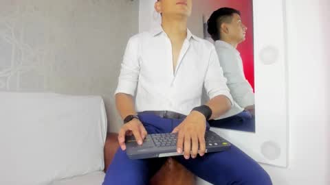 Snapshot of lucii_fer_ chatting on February 18, 11:11 am Leo online show from February 18, 11:11 am