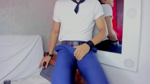 Snapshot of lucii_fer_ chatting on February 22, 5:24 pm Leo online show from February 22, 5:24 pm