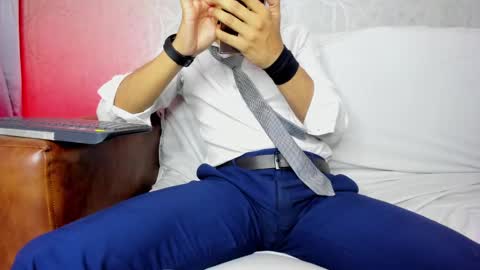 Snapshot of lucii_fer_ chatting on February 28, 5:37 pm Leo online show from February 28, 5:37 pm