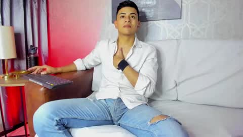 Snapshot of lucii_fer_ chatting on March 3, 11:11 am Leo online show from March 3, 11:11 am