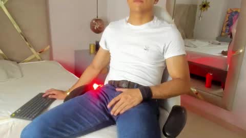 Snapshot of lucii_fer_ chatting on September 17, 11:56 am Leo online show from September 17, 11:56 am