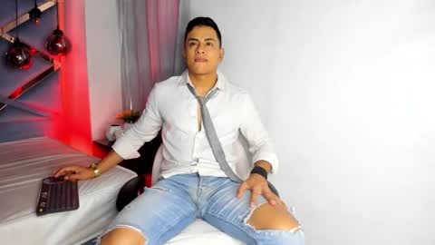 Snapshot of lucii_fer_ chatting on December 2, 11:48 am Leo online show from December 2, 11:48 am