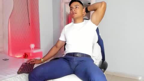 Leo online show from February 12, 11:27 am