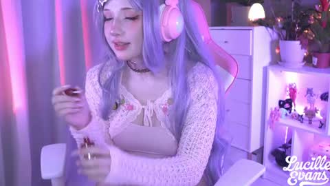 Lucy UwU online show from July 28, 5:03 am
