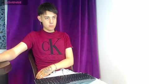 Snapshot of luckk_ chatting on May 31, 5:37 am luckk_ online show from May 31, 5:37 am