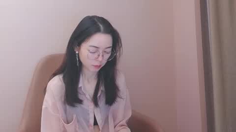 Snapshot of luckrose chatting on March 25, 12:49 am Jinn online show from March 25, 12:49 am