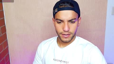 Snapshot of lucky_blessed chatting on March 5, 11:05 pm lucky_blessed online show from March 5, 11:05 pm