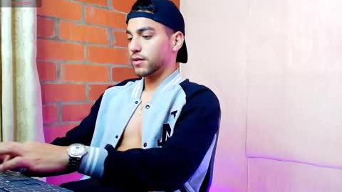 Snapshot of lucky_blessed chatting on March 6, 6:48 pm lucky_blessed online show from March 6, 6:48 pm