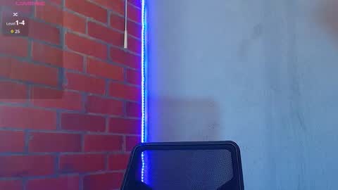 Snapshot of lucky_blessed chatting on November 24, 6:18 pm lucky_blessed online show from November 24, 6:18 pm