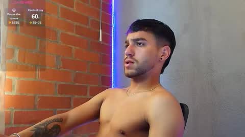 Snapshot of lucky_blessed chatting on December 15, 7:51 pm lucky_blessed online show from December 15, 7:51 pm