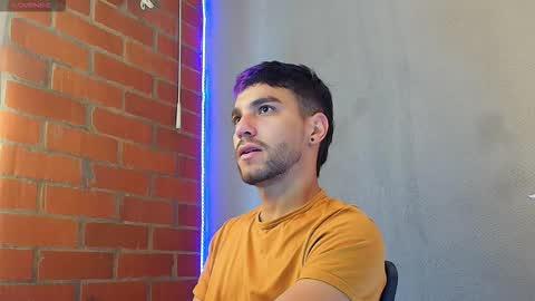 Snapshot of lucky_blessed chatting on December 17, 7:20 pm lucky_blessed online show from December 17, 7:20 pm