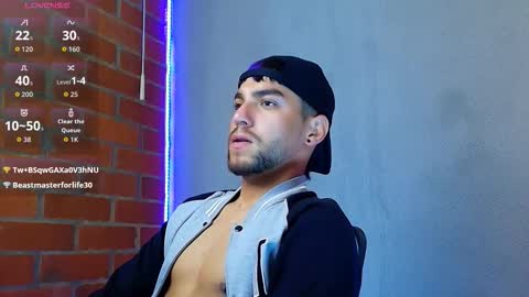 Snapshot of lucky_blessed chatting on January 6, 4:54 pm lucky_blessed online show from January 6, 4:54 pm