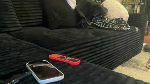 Snapshot of lucky_bme chatting on March 17, 12:04 am lucky_bme online show from March 17, 12:04 am