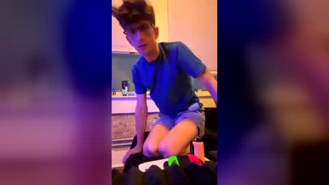 lucky_bme online show from June 18, 1:28 am