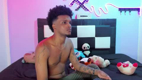 Stven  online show from May 24, 1:49 pm