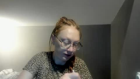 Snapshot of lucky_licky20 chatting on March 17, 4:39 am lucky_licky20 online show from March 17, 4:39 am
