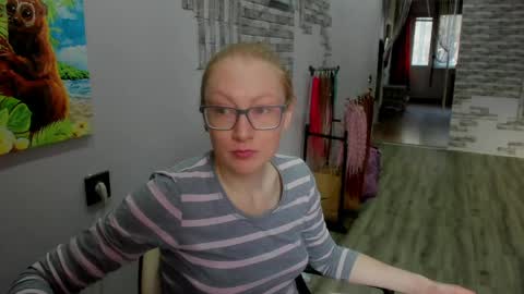 Snapshot of lucky_licky20 chatting on April 15, 1:34 am lucky_licky20 online show from April 15, 1:34 am