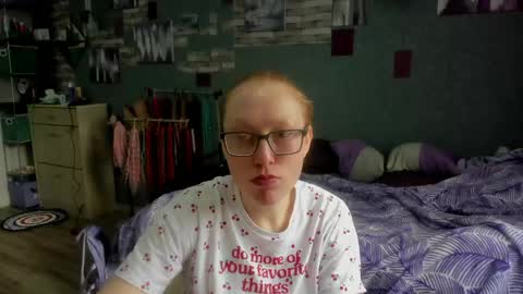 Snapshot of lucky_licky20 chatting on April 20, 1:52 am lucky_licky20 online show from April 20, 1:52 am