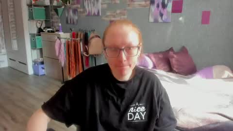 Snapshot of lucky_licky20 chatting on April 22, 2:03 am lucky_licky20 online show from April 22, 2:03 am