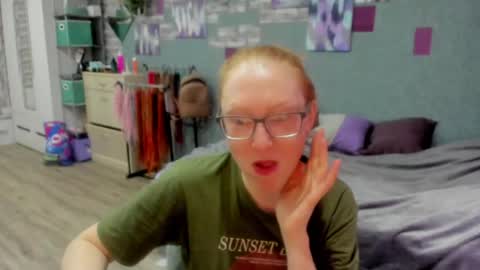 Snapshot of lucky_licky20 chatting on April 24, 2:14 am lucky_licky20 online show from April 24, 2:14 am