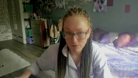 Snapshot of lucky_licky20 chatting on May 29, 2:42 am lucky_licky20 online show from May 29, 2:42 am
