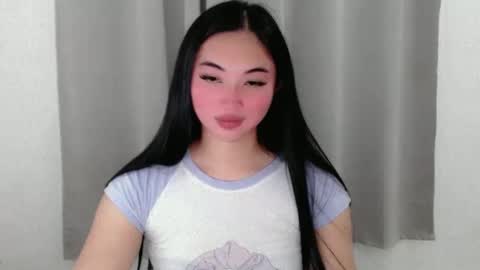 Snapshot of lucky_mariel chatting on February 19, 2:12 pm mariel online show from February 19, 2:12 pm