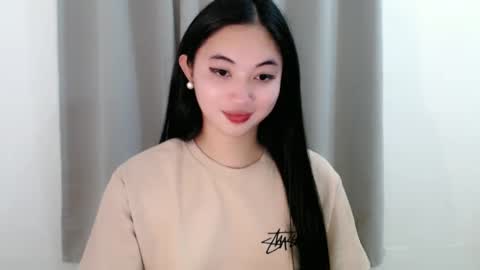 Snapshot of lucky_mariel chatting on March 8, 3:39 am mariel online show from March 8, 3:39 am