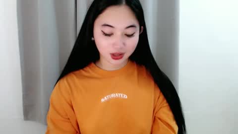 Snapshot of lucky_mariel chatting on March 9, 2:32 pm mariel online show from March 9, 2:32 pm
