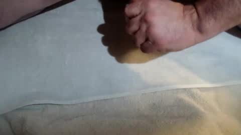 Snapshot of luckyagain4 chatting on January 7, 5:20 pm luckyagain4 online show from January 7, 5:20 pm