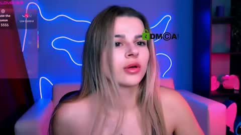 Mila Sweetheart online show from June 10, 7:57 pm