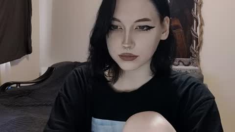 luckybastrad0677 online show from June 17, 3:35 pm