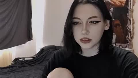 luckybastrad0677 online show from July 1, 1:34 pm