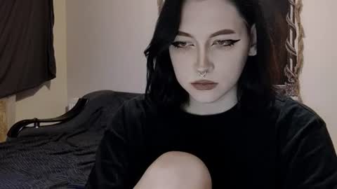 luckybastrad0677 online show from July 3, 7:31 pm