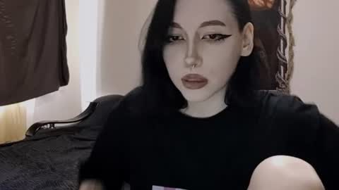 luckybastrad0677 online show from July 18, 4:27 am