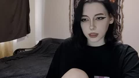 luckybastrad0677 online show from July 19, 1:42 am