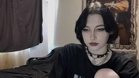 luckybastrad0677 online show from July 31, 1:32 pm