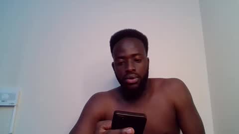 Snapshot of luckycharly chatting on March 28, 3:39 am MASTER DOM online show from March 28, 3:39 am