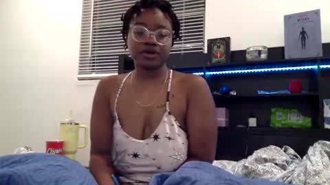 luckyclover4444 online show from May 29, 3:04 am