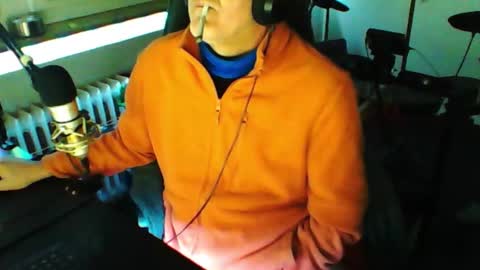 Snapshot of luckyfreak1 chatting on March 6, 7:05 am call me Stefan online show from March 6, 7:05 am